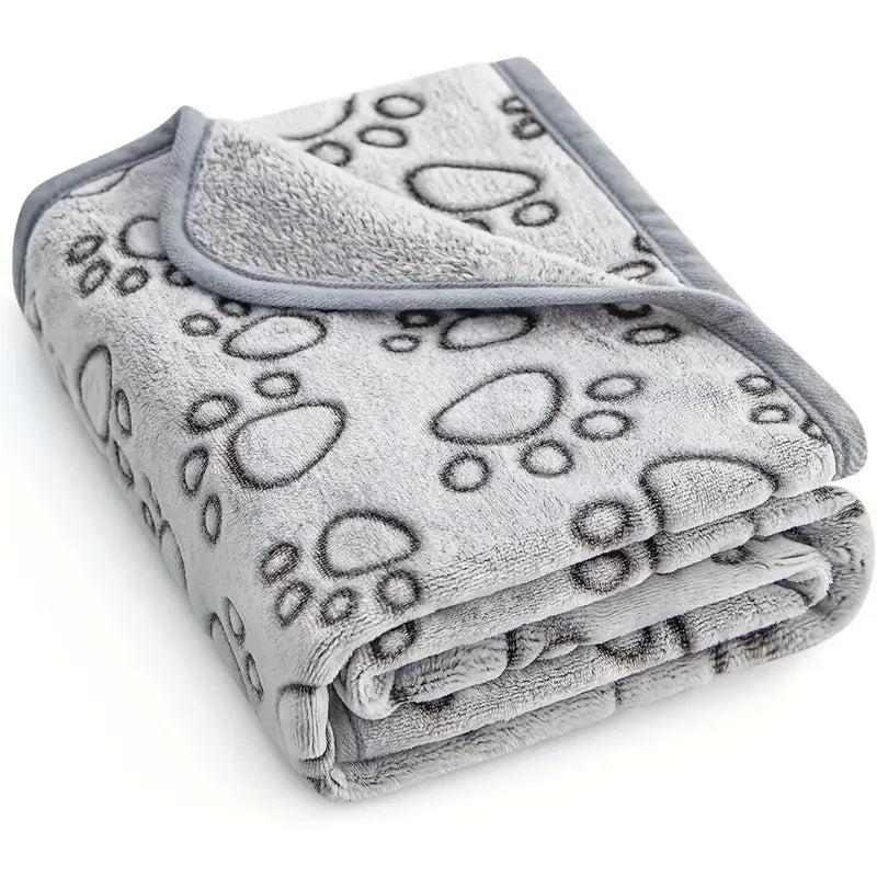 Pet Blanket Flannel Material Grey Footprint Pattern Essentials Dog Cat Cushion High Quality Soft Warm Pet Blanket Pet Supplies